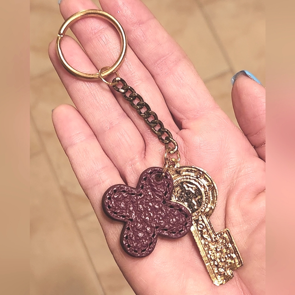 Anthropologie Steampunk Key and Leather Flower Keychain RARE